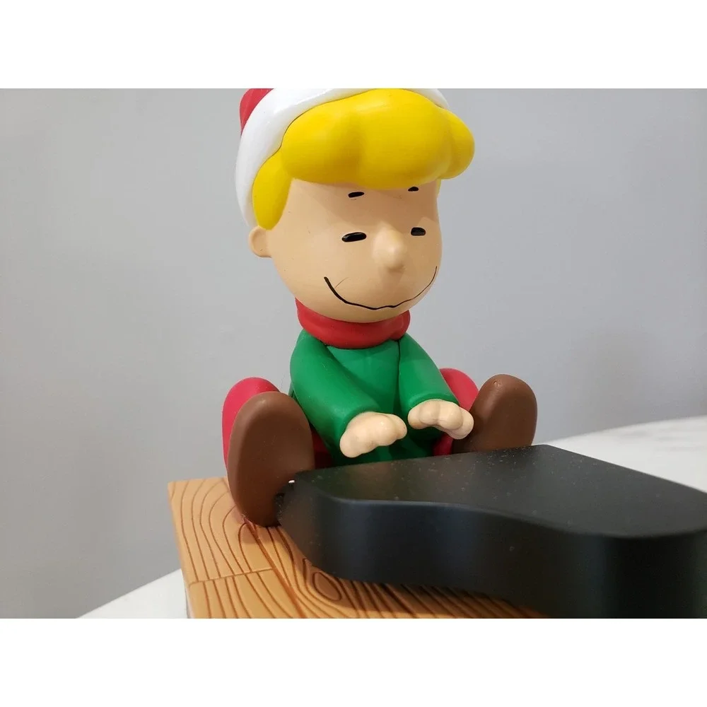 2011 Hallmark Peanuts Wireless Christmas Band Schroeder Piano Tested and Works
